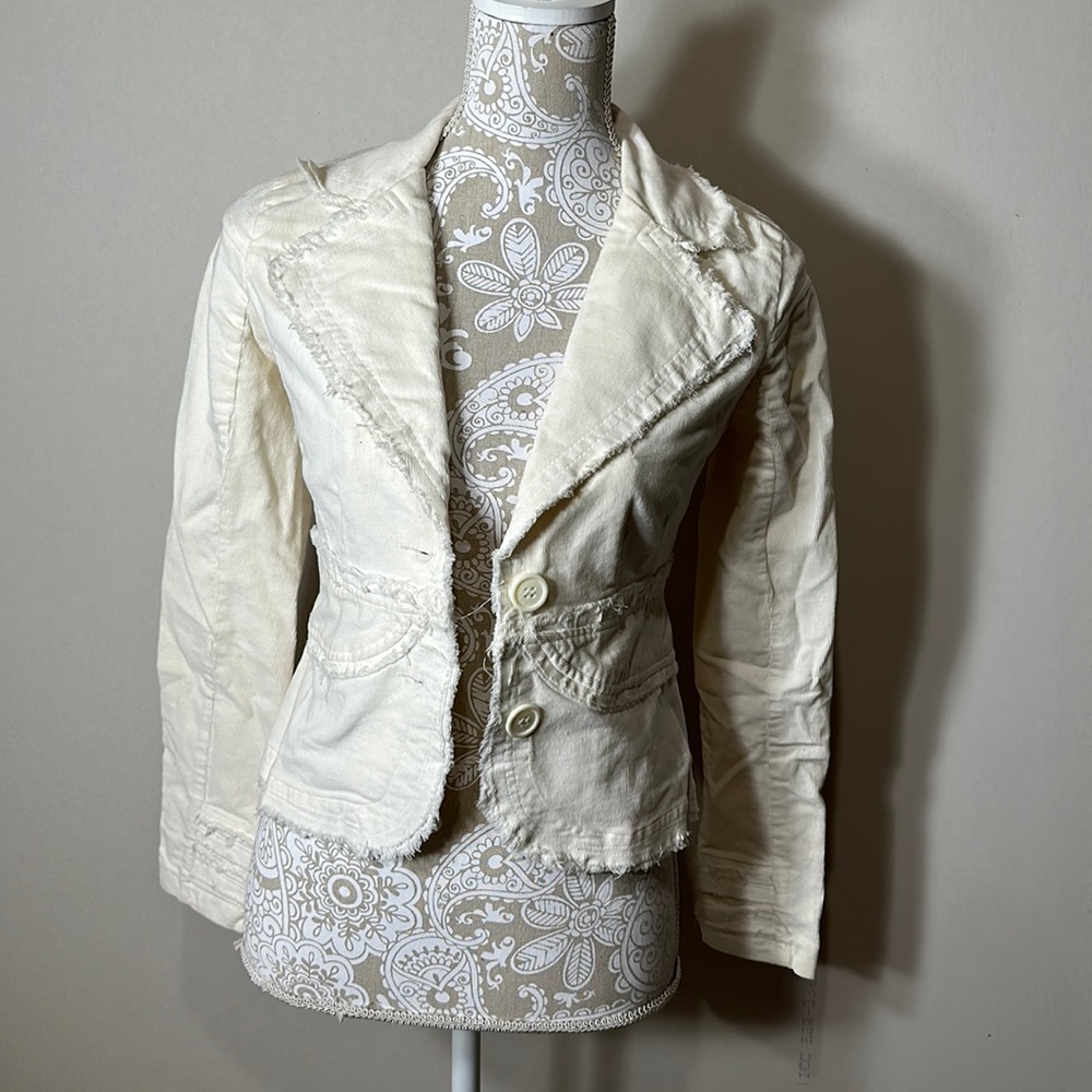 Lightweight white/ cream jacket